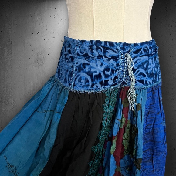 Bonartt Dresses & Skirts - Vintage Bonartt Boho Fairy Blue Multi Floral Velvet Lace Trim Flowy Skirt M/L